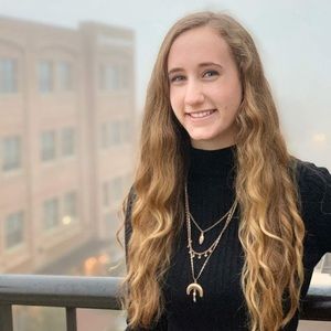 Meet your Posher, Lily